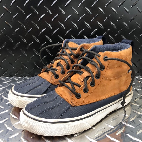 Vans Shoes - HIGH TOP VANS